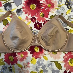 Vanity Fair 40C Beauty Back